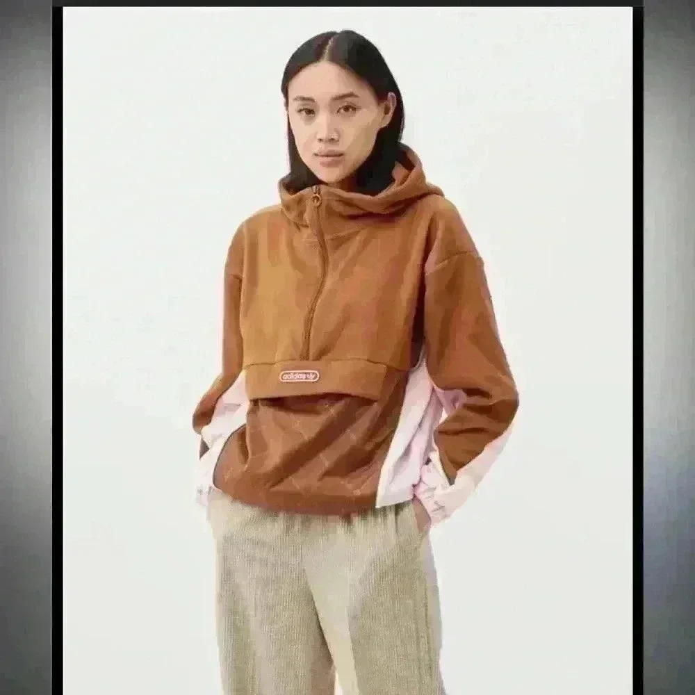 Adidas Women’s Original Retro Luxury Hoodie. Size medium.